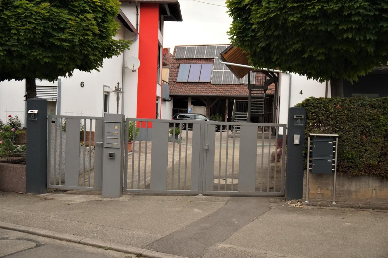 Galerie-Wohnung I Sanierter Pferdestall I Europapark I Boxspring I Nespresso Kippenheim Zewnętrze zdjęcie